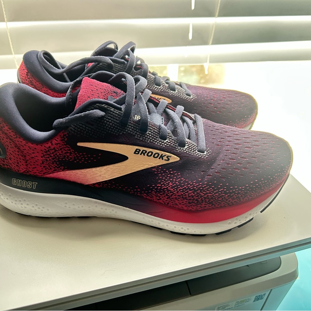 Brooks Ghost Running Shoes - Brand New with box